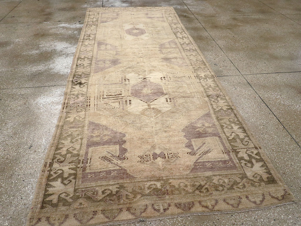 Vintage Turkish Anatolian Wide Gallery Runner, No.32324 - Galerie Shabab