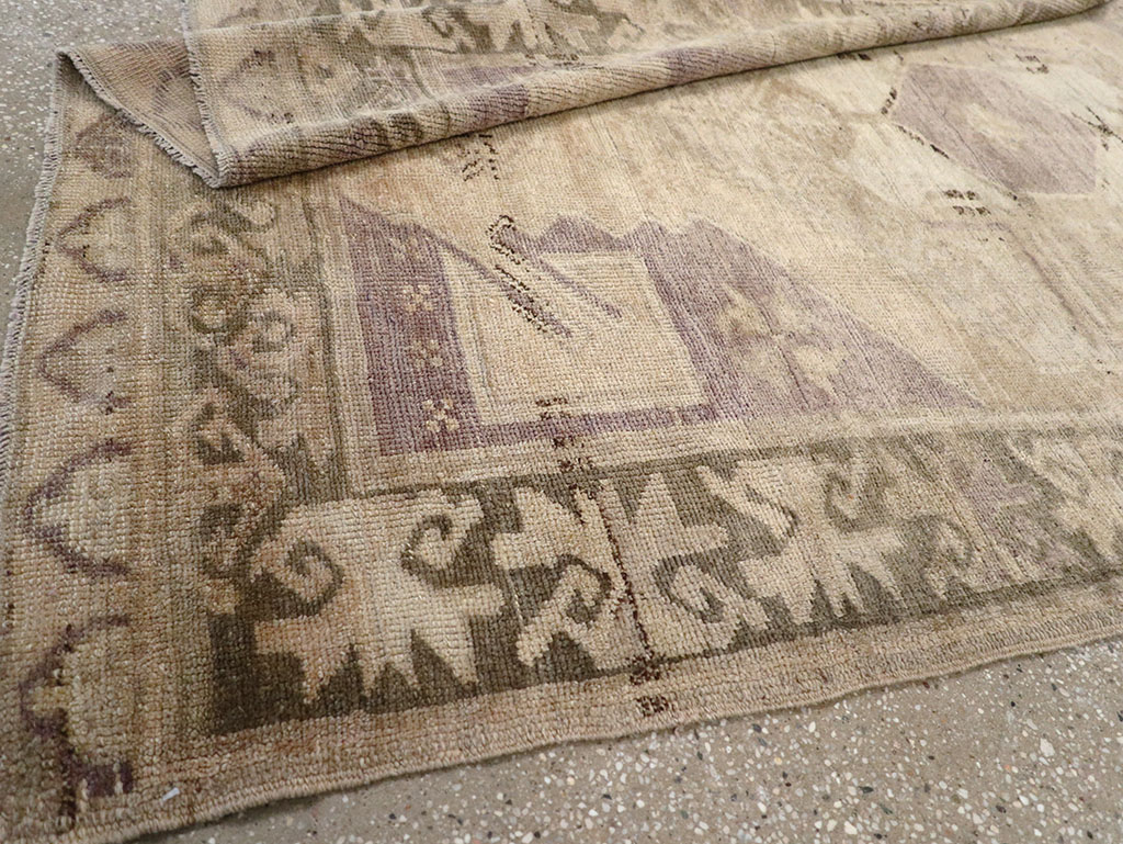 Vintage Turkish Anatolian Wide Gallery Runner, No.32324 - Galerie Shabab