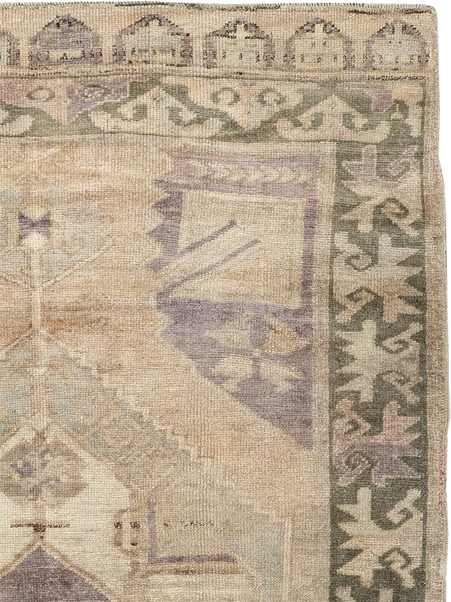 Vintage Turkish Anatolian Wide Gallery Runner, No.32324 - Galerie Shabab