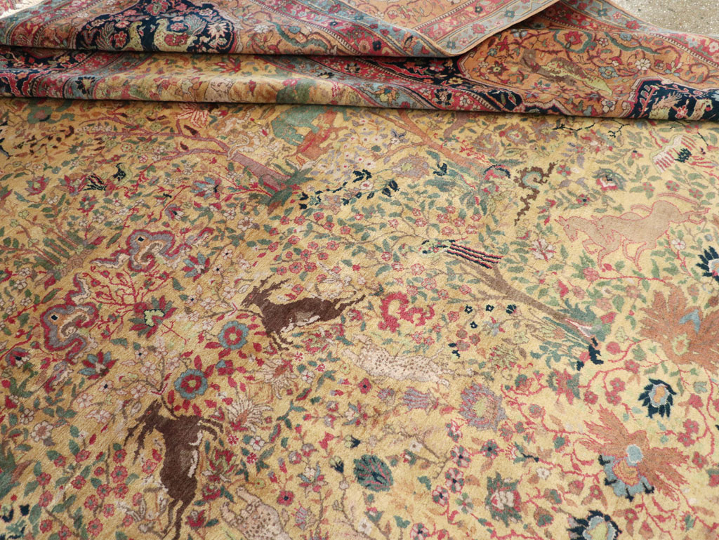 Antique Indian Lahore Pictorial Large Room Size Carpet, No.32328 - Galerie Shabab