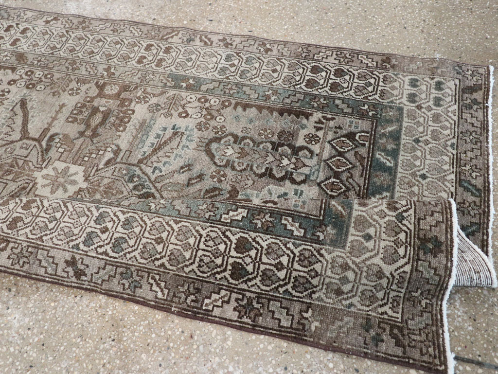 Vintage Persian Malayer Runner, No.32330 - Galerie Shabab