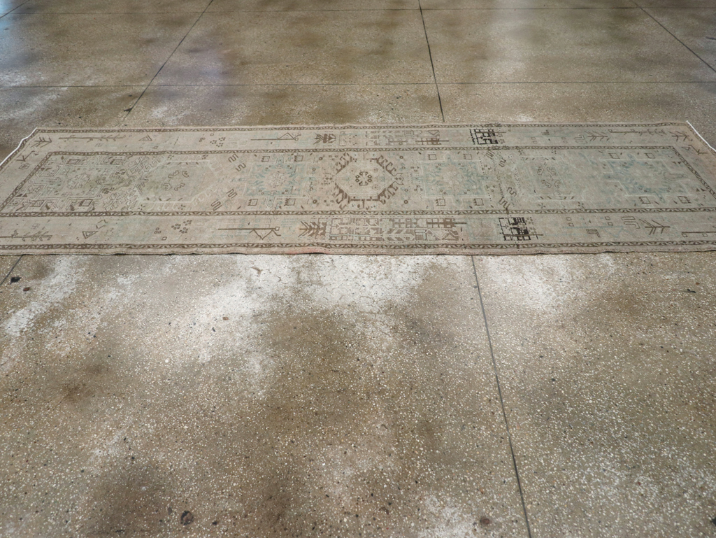 Vintage Persian Karajeh Rug, No.32331 - Galerie Shabab