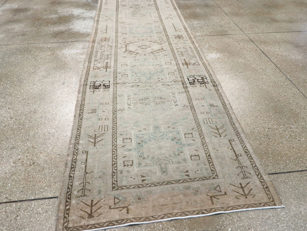 Vintage Persian Karajeh Rug, No.32331 - Galerie Shabab