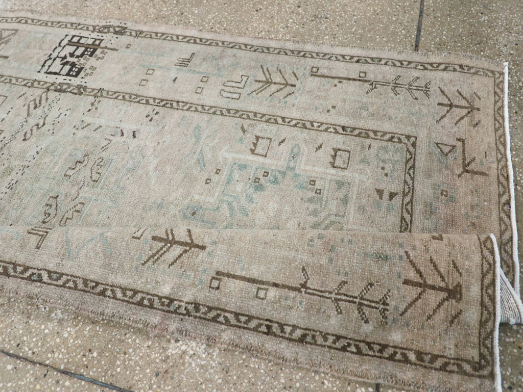 Vintage Persian Karajeh Rug, No.32331 - Galerie Shabab
