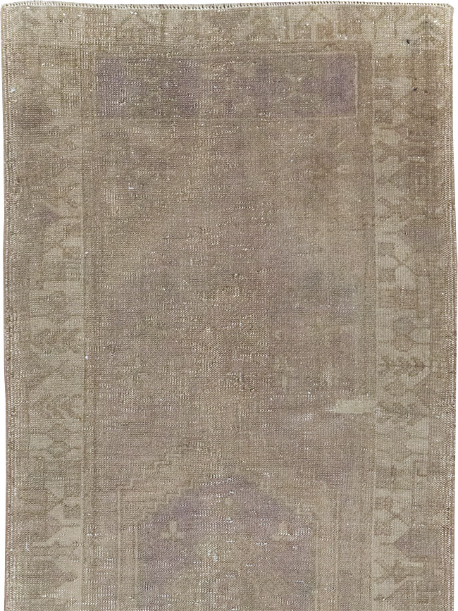 Vintage Turkish Anatolian Runner, No.32332 - Galerie Shabab