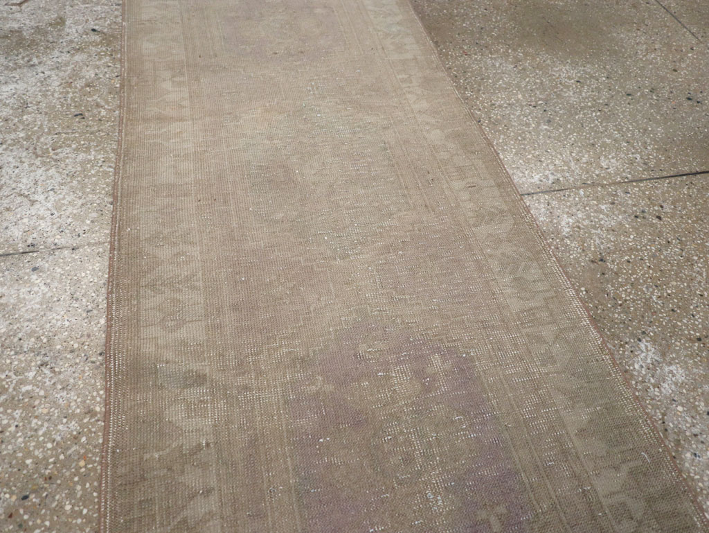 Vintage Turkish Anatolian Runner, No.32332 - Galerie Shabab