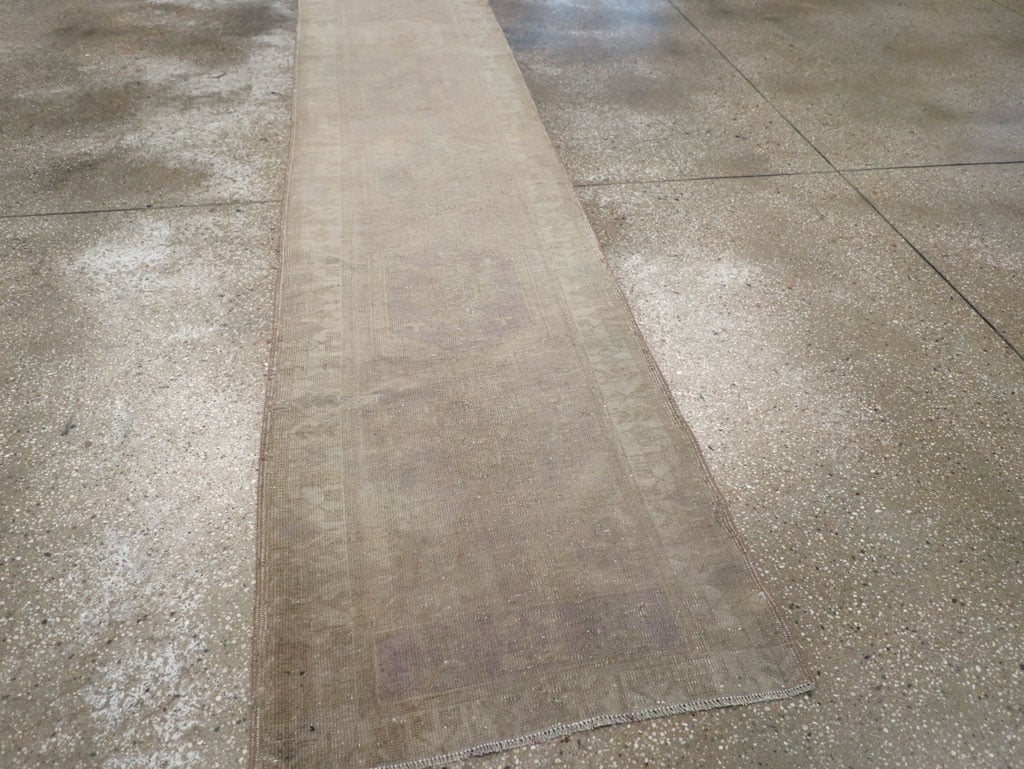 Vintage Turkish Anatolian Runner, No.32332 - Galerie Shabab