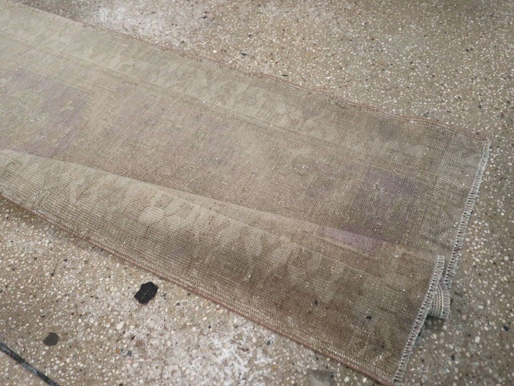 Vintage Turkish Anatolian Runner, No.32332 - Galerie Shabab