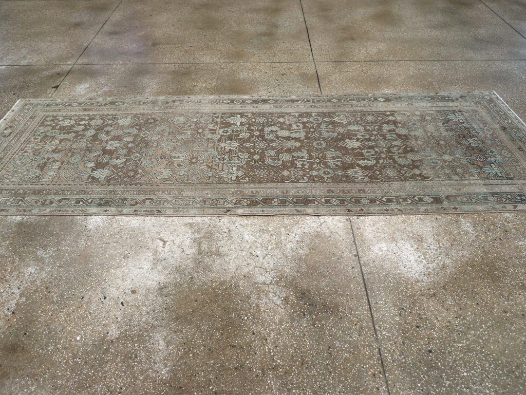 Vintage Persian Malayer Runner, No.32334 - Galerie Shabab