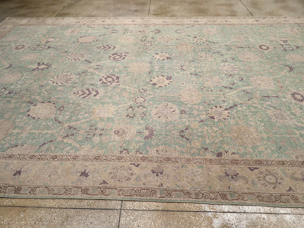Antique Indian Lahore Oversize Carpet, No.32348 - Galerie Shabab