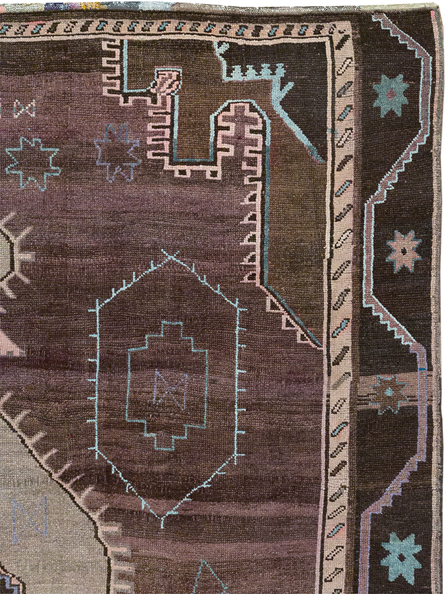 Vintage Turkish Anatolian Room Size Carpet, No.32350 - Galerie Shabab