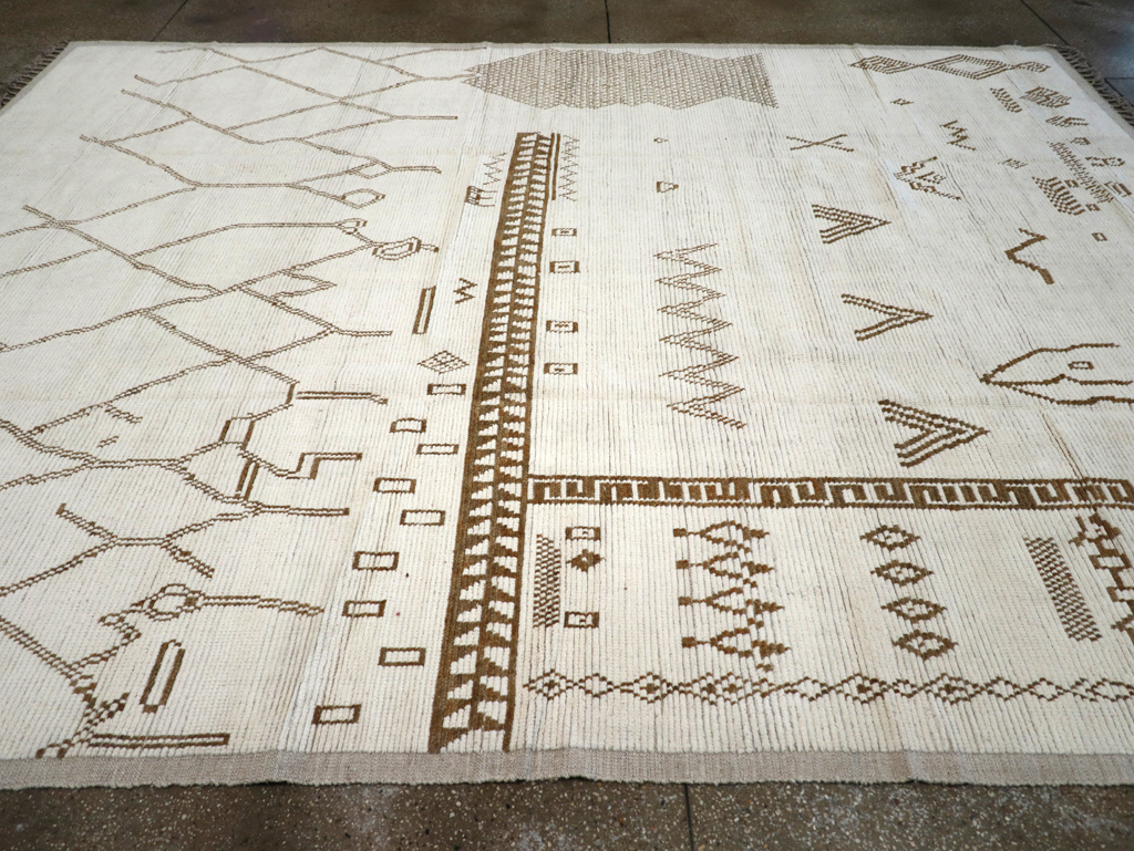 Modern Moroccan Tribal Room Size Carpet, No.32355 - Galerie Shabab