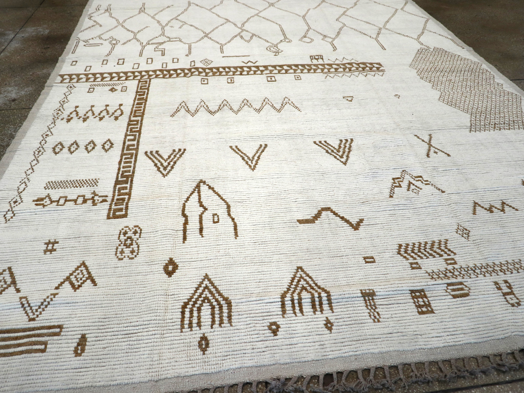 Modern Moroccan Tribal Room Size Carpet, No.32355 - Galerie Shabab