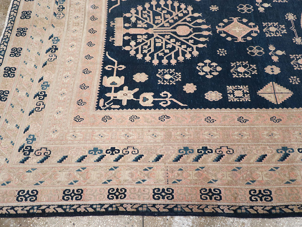 Antique East Turkestan Khotan Gallery Carpet, No.32360 - Galerie Shabab