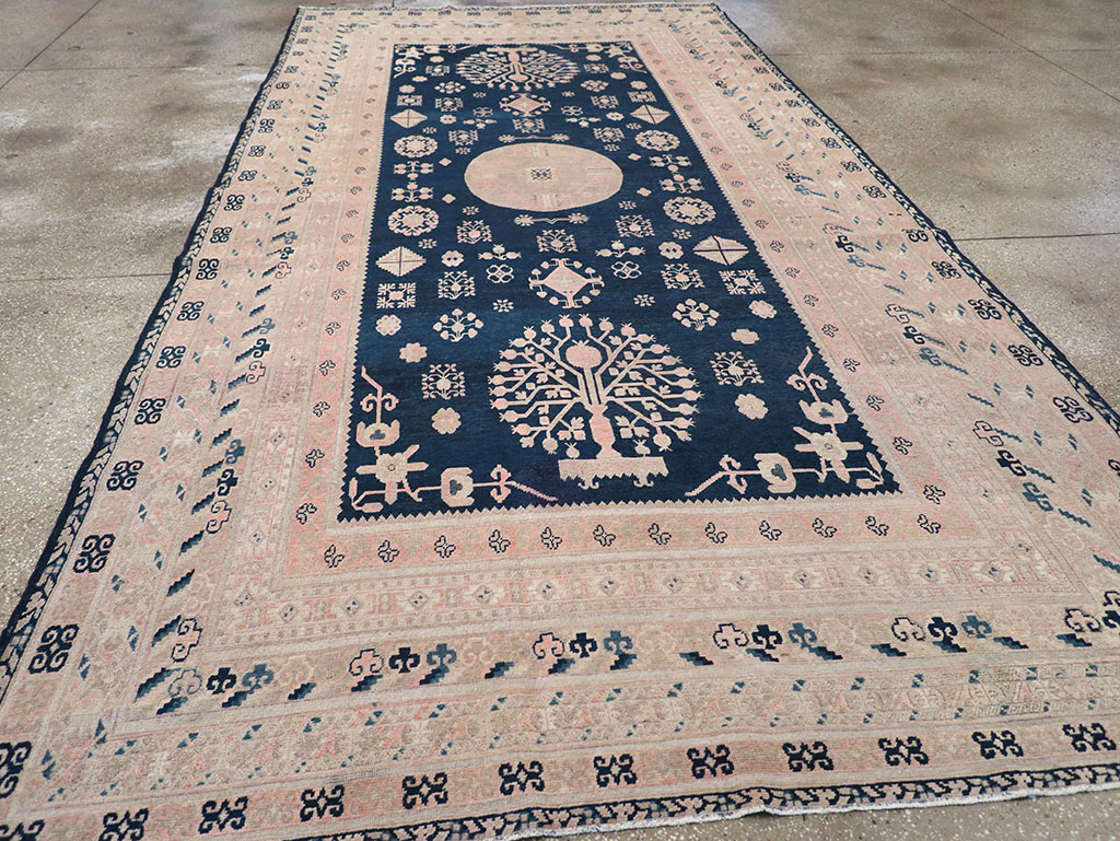 Antique East Turkestan Khotan Gallery Carpet, No.32360 - Galerie Shabab