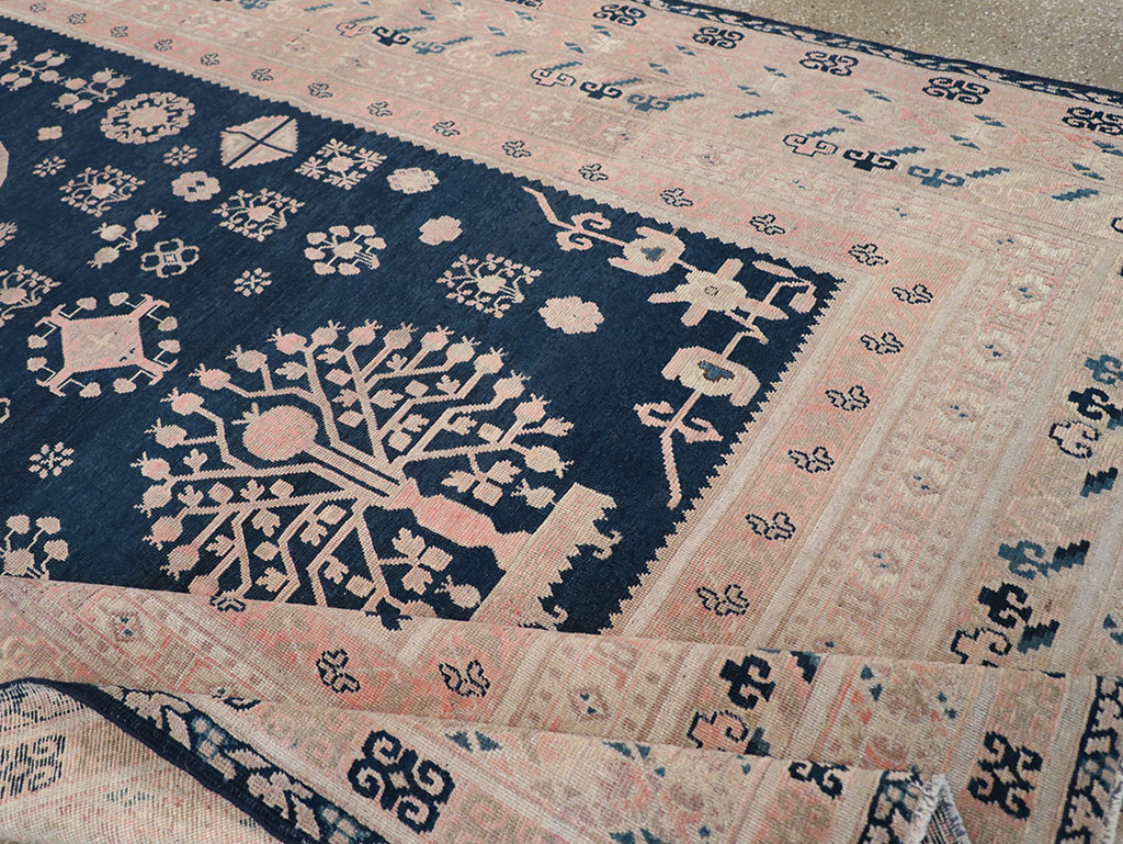 Antique East Turkestan Khotan Gallery Carpet, No.32360 - Galerie Shabab