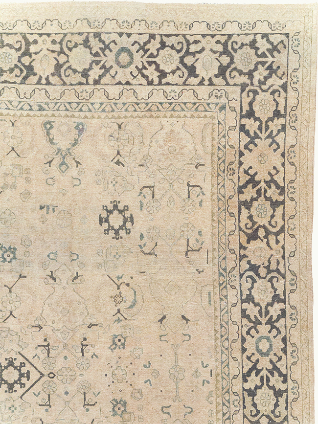 Vintage Persian Mahal Room Size Carpet, No.32366 - Galerie Shabab