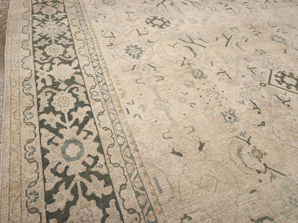 Vintage Persian Mahal Room Size Carpet, No.32366 - Galerie Shabab