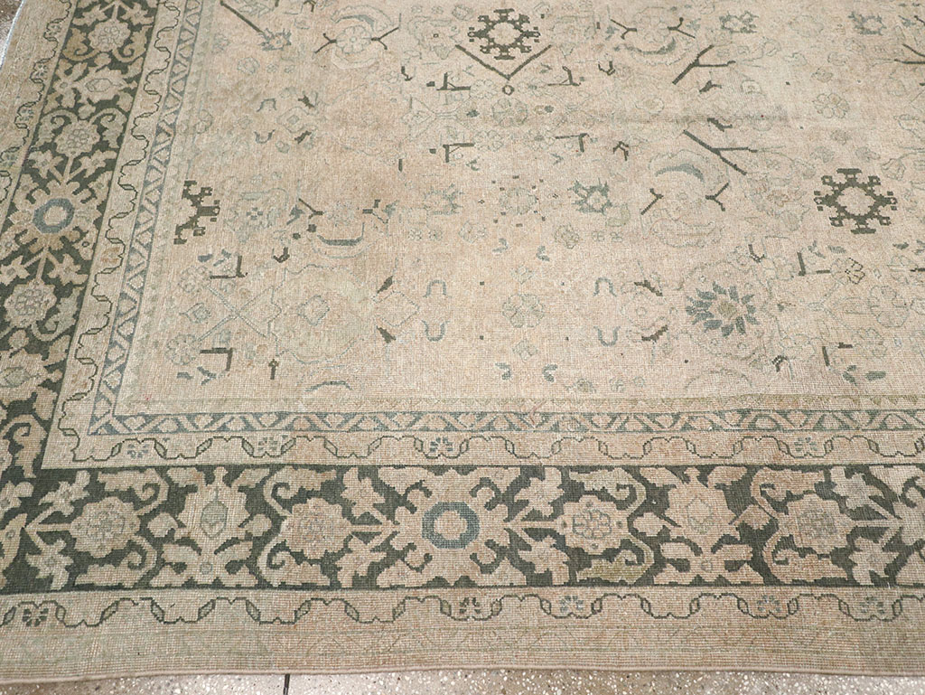Vintage Persian Mahal Room Size Carpet, No.32366 - Galerie Shabab