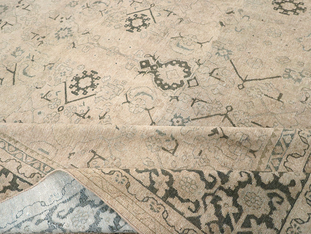 Vintage Persian Mahal Room Size Carpet, No.32366 - Galerie Shabab