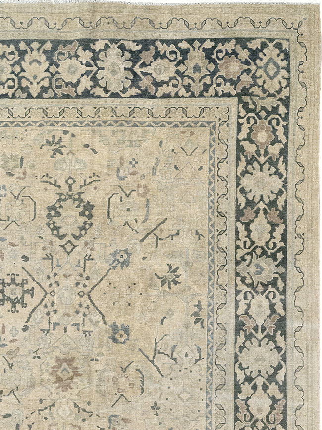 Vintage Persian Mahal Room Size Carpet, No.32367 - Galerie Shabab