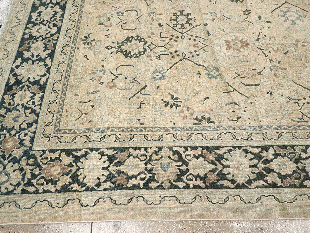 Vintage Persian Mahal Room Size Carpet, No.32367 - Galerie Shabab
