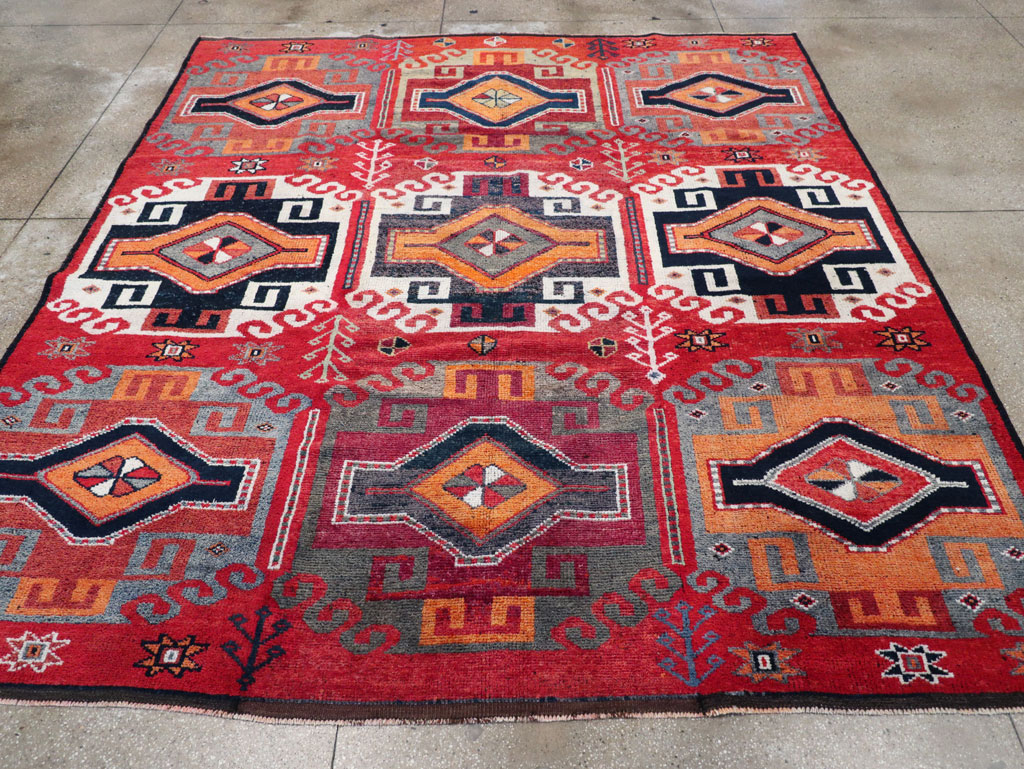 Vintage Turkish Anatolian Square Room Size Carpet, No.32370 - Galerie Shabab