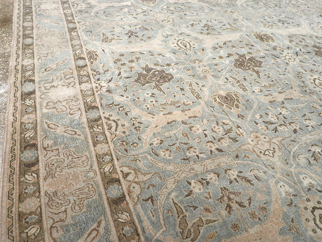 Vintage Persian Quom Room Size Carpet, No.32373 - Galerie Shabab