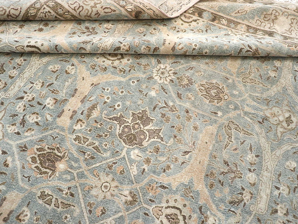 Vintage Persian Quom Room Size Carpet, No.32373 - Galerie Shabab
