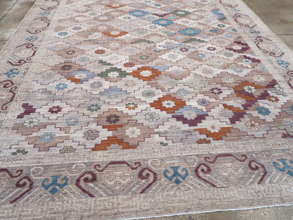 Modern East Turkestan Khotan Room Size Carpet, No.32376 - Galerie Shabab