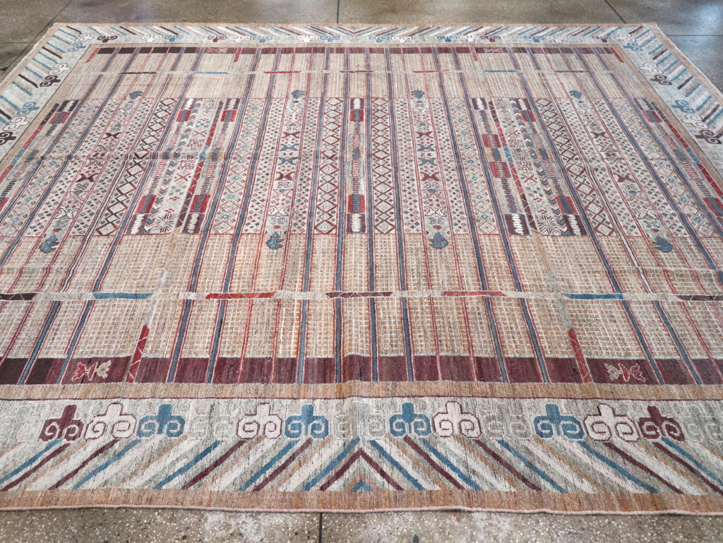 Modern East Turkestan Khotan Room Size Carpet, No.32378 - Galerie Shabab