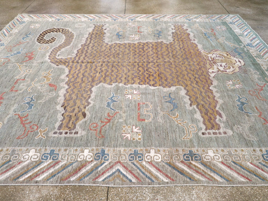 Modern East Turkestan Khotan Pictorial Room Size Carpet, No.32379 - Galerie Shabab