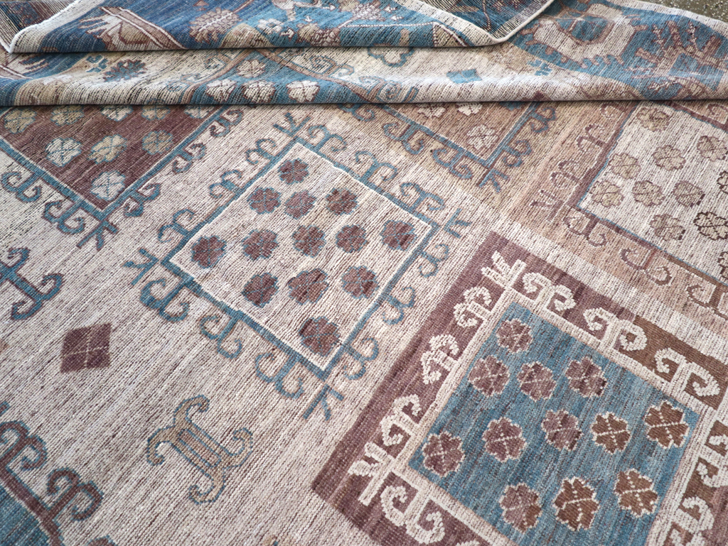 Modern East Turkestan Khotan Room Size Carpet, No.32388 - Galerie Shabab