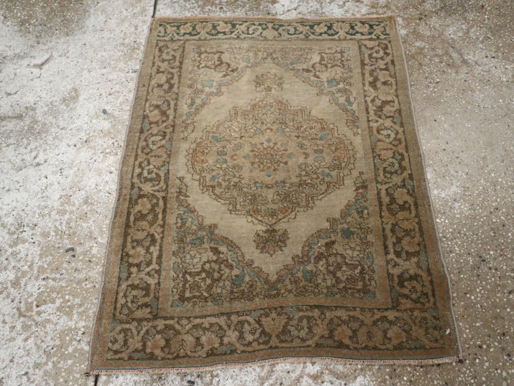 Antique Persian Tabriz Throw Rug, No.32400 - Galerie Shabab
