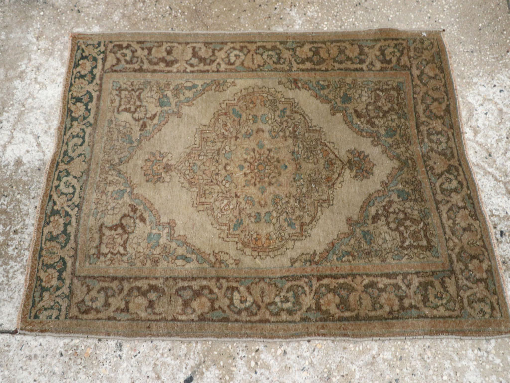 Antique Persian Tabriz Throw Rug, No.32400 - Galerie Shabab