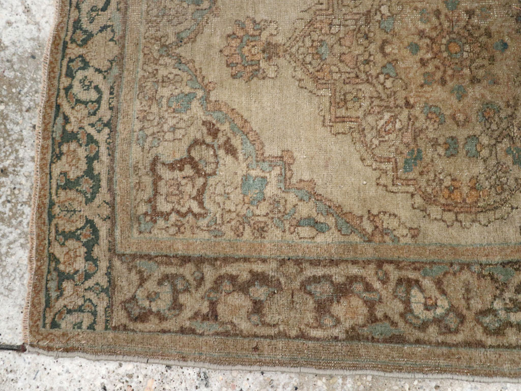 Antique Persian Tabriz Throw Rug, No.32400 - Galerie Shabab