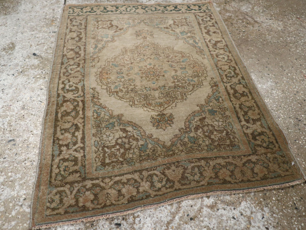 Antique Persian Tabriz Throw Rug, No.32400 - Galerie Shabab