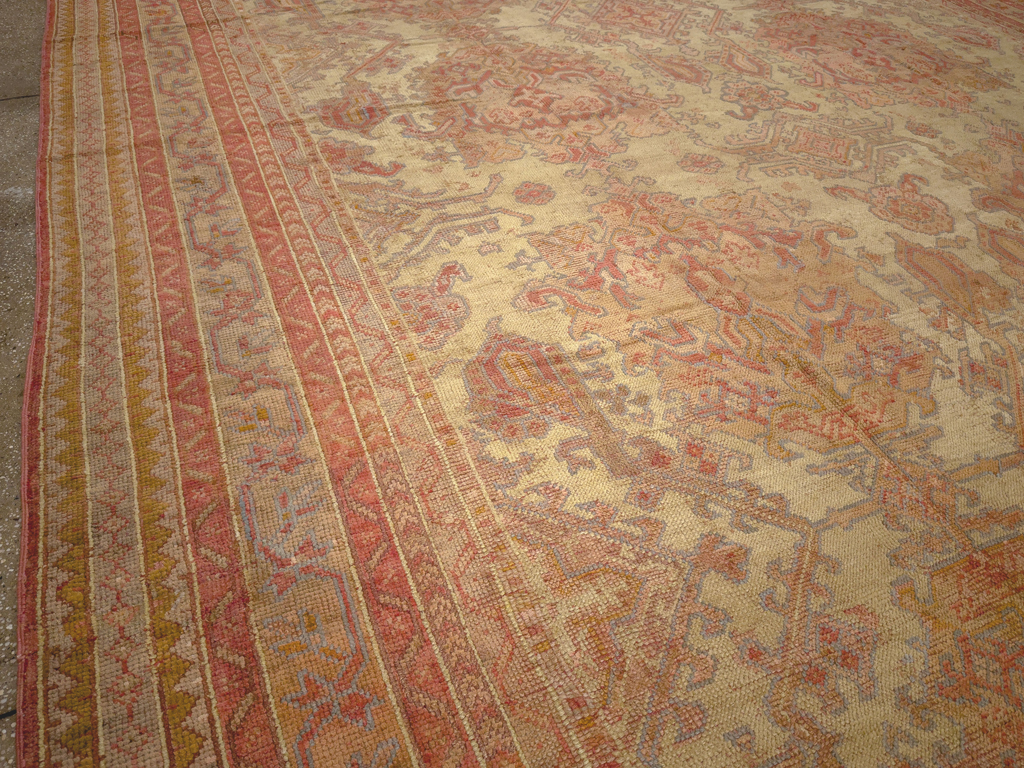 Antique Turkish Oushak Large Carpet, No.32403 - Galerie Shabab