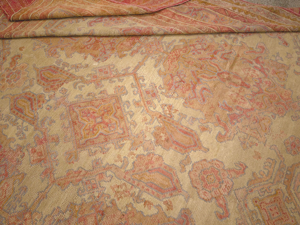 Antique Turkish Oushak Large Carpet, No.32403 - Galerie Shabab