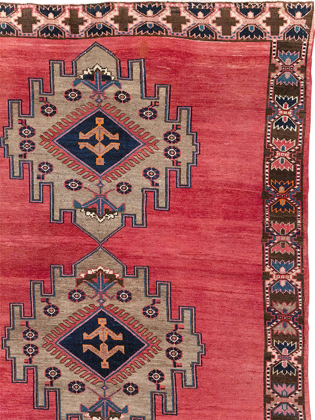 Vintage Turkish Anatolian Room Size Carpet, No.32410 - Galerie Shabab