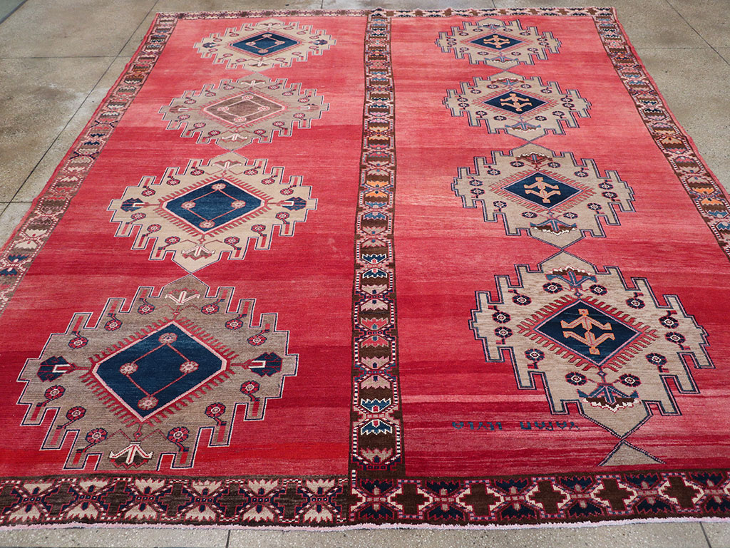 Vintage Turkish Anatolian Room Size Carpet, No.32410 - Galerie Shabab