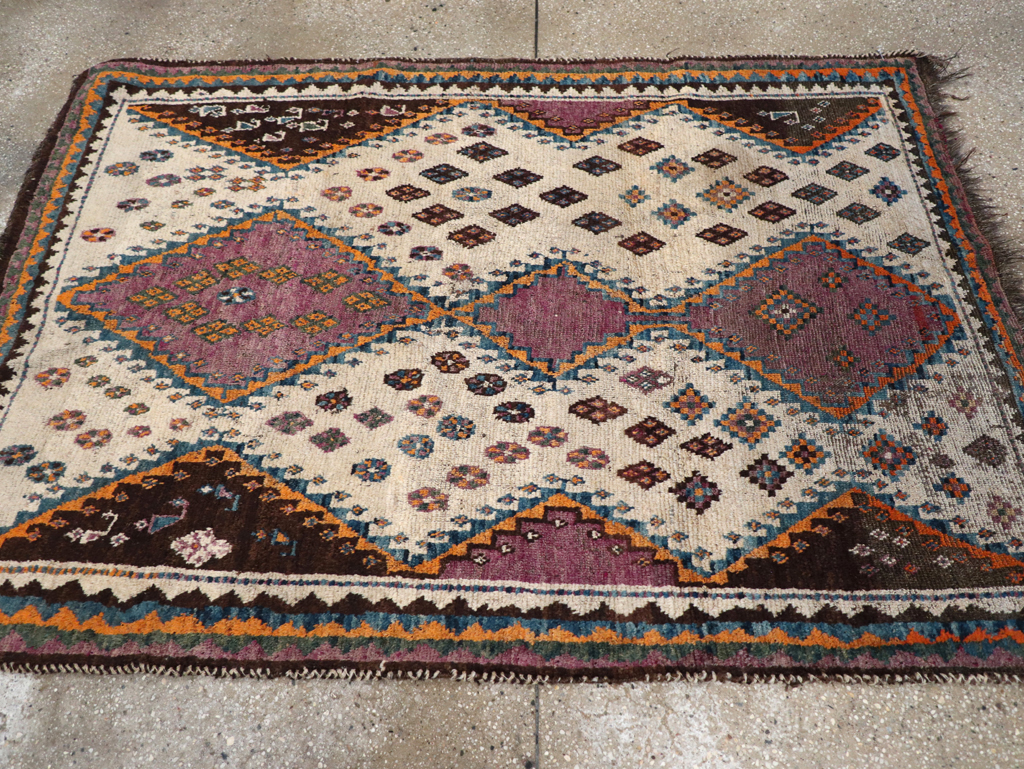 Vintage Persian Gabbeh Rug, No.32413 - Galerie Shabab