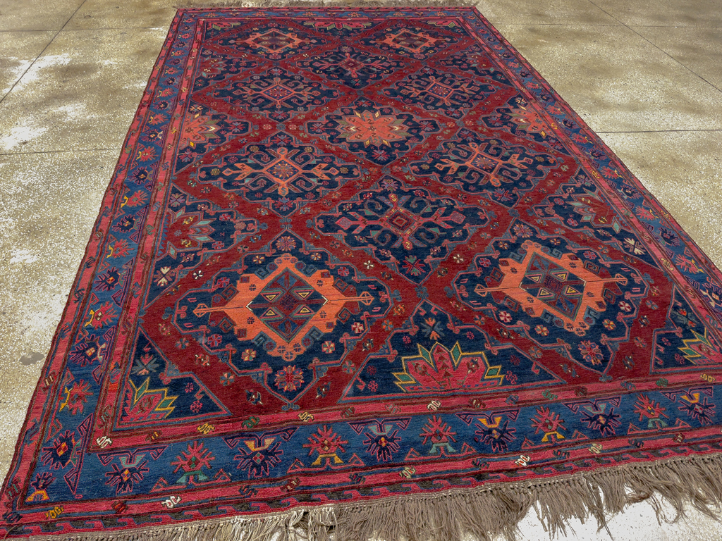 Vintage Central Asian Soumak Gallery Carpet, No.32416 - Galerie Shabab