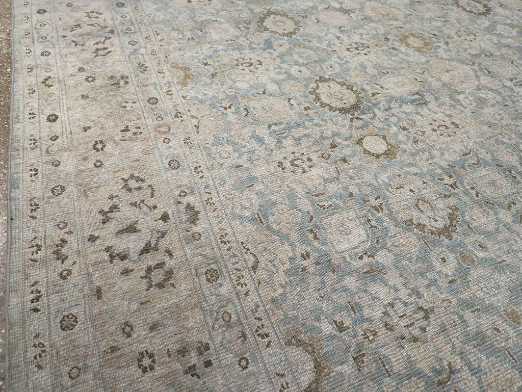 Antique Persian Mashad Room Size Carpet, No.32421 - Galerie Shabab