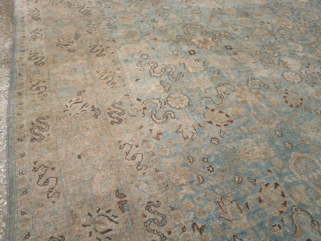 Antique Persian Tabriz Room Size Carpet, No.32422 - Galerie Shabab