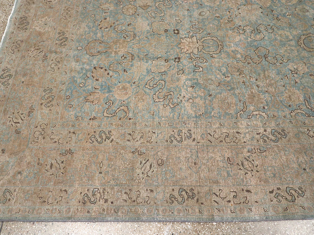 Antique Persian Tabriz Room Size Carpet, No.32422 - Galerie Shabab