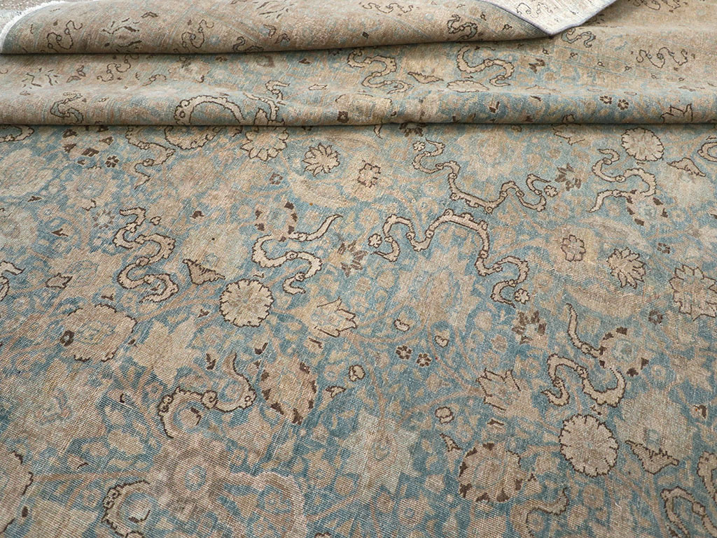 Antique Persian Tabriz Room Size Carpet, No.32422 - Galerie Shabab