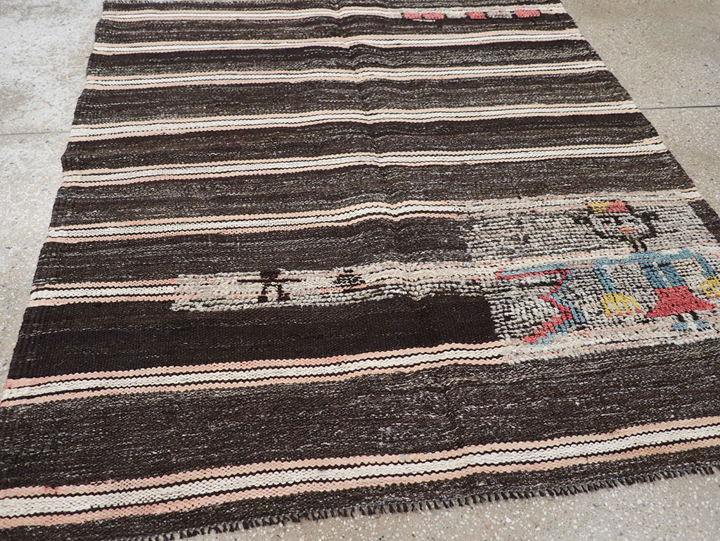 Vintage Persian Flatweave Kilim Pictorial Throw Rug, No.32428 - Galerie Shabab