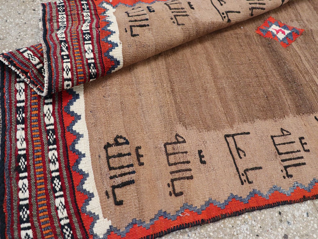 Vintage Persian Flatweave Kilim Throw Rug, No.32429 - Galerie Shabab
