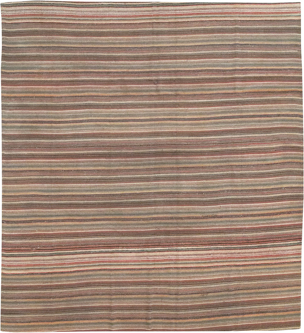 Vintage Persian Flatweave Kilim Room Size Carpet, No.32430 - Galerie Shabab